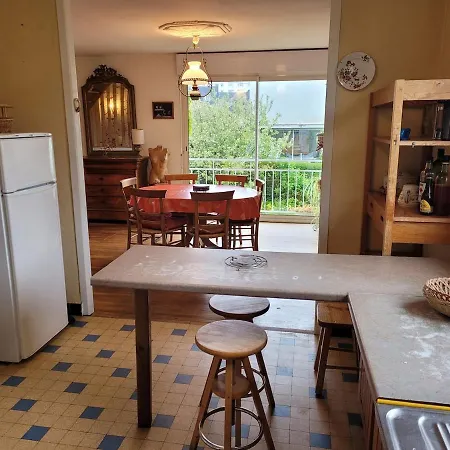 Maison Calme Avec Jardin Fleuri Vannes